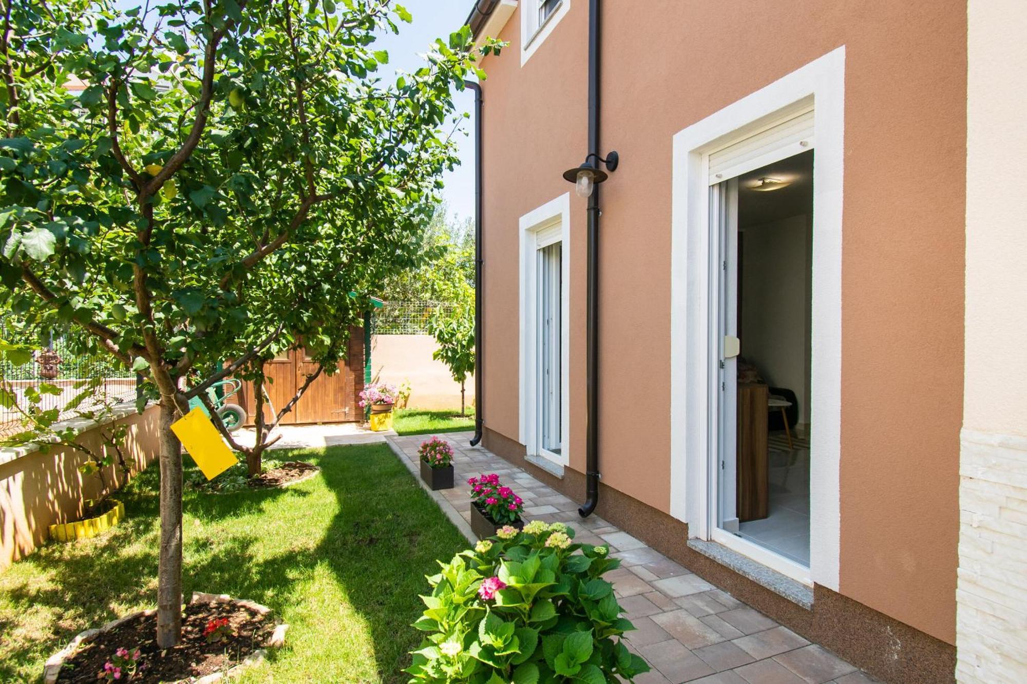 Apartment Ninic Srima Exteriér fotografie